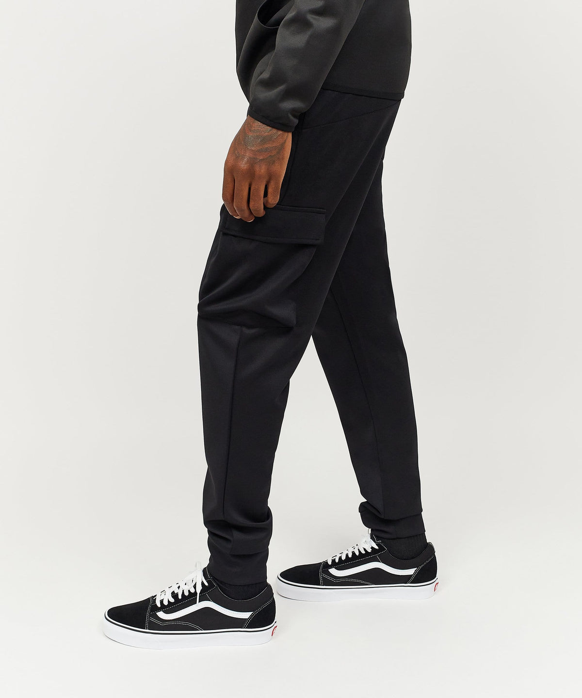 Hester Tech Fleece Cargo Slim Fit Sweatpants | Reason Clothing Trending