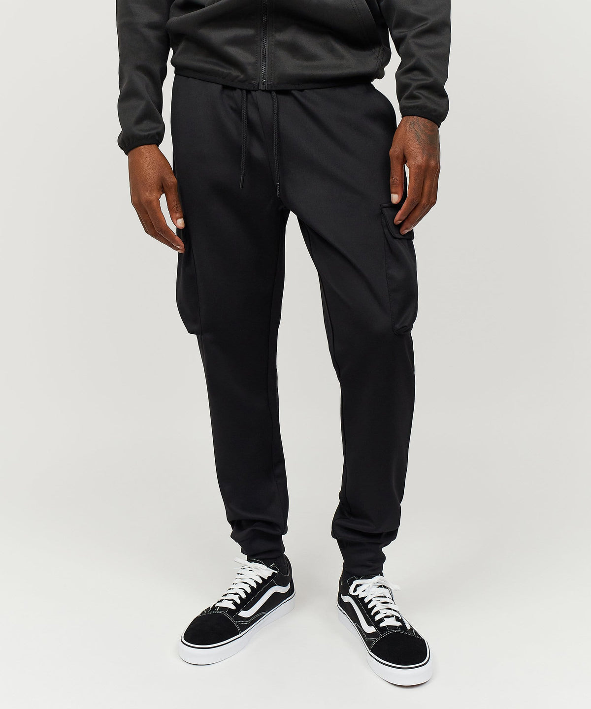 Hester Tech Fleece Cargo Slim Fit Sweatpants | Reason Clothing Trending